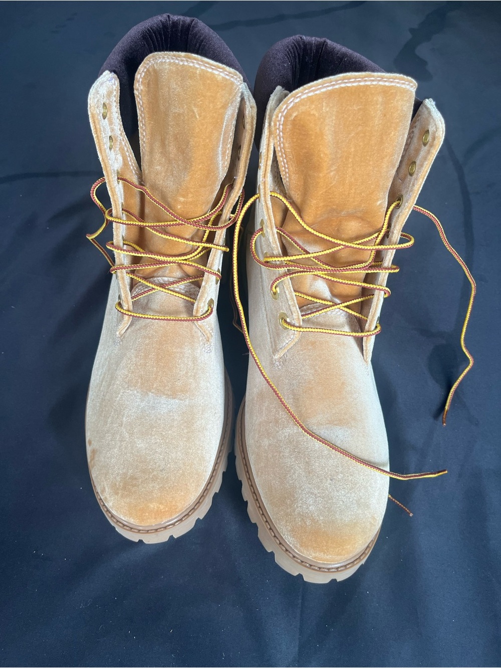 Off-White/ timberland Men's Suede Boots in Wheat/Tan with Two-Tone Lace